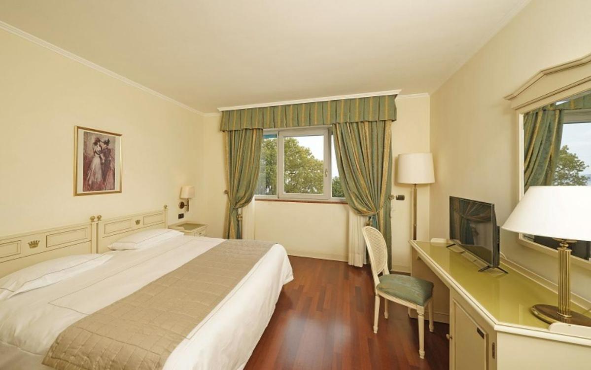 Hotel Savoy Palace Gardone Riviera Eksteriør billede