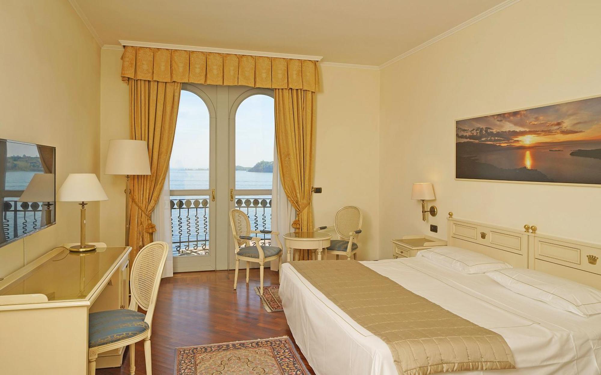 Hotel Savoy Palace Gardone Riviera Eksteriør billede