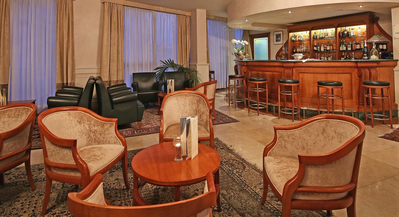 Hotel Savoy Palace Gardone Riviera Eksteriør billede